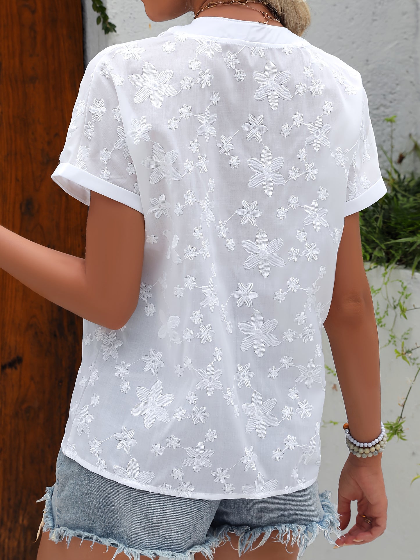 🔥CLEARANCE SALE🔥 Women's V-neck Short-sleeved Button-up Loose Floral Pattern Top